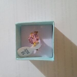 Elegant Pink Stone Gold Ring